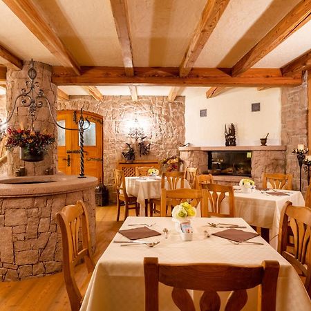 Appartamento Le Colonne - Relais Villa Quercia Tassullo Eksteriør billede